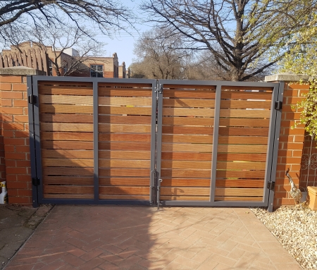 Custom gates 2